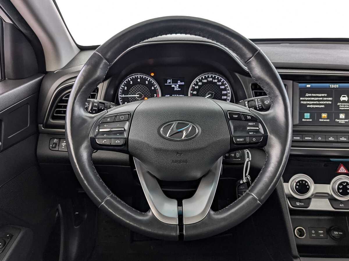 Hyundai Elantra, 2019 Фото №19