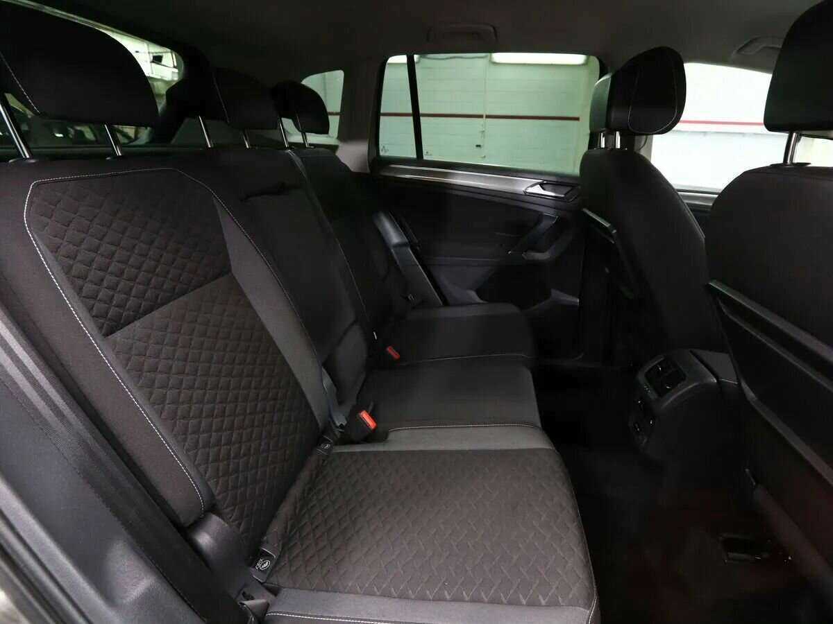 Volkswagen Tiguan, 2018 Фото №15