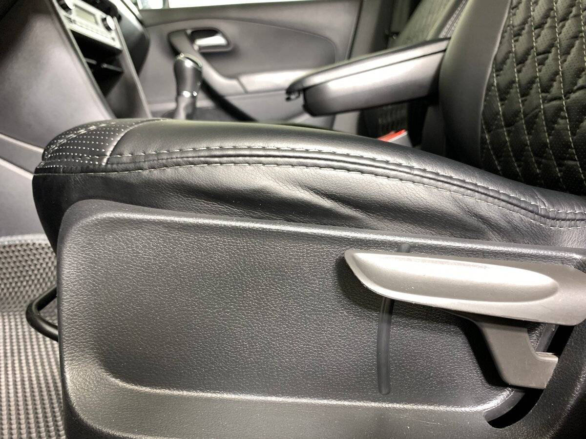 Volkswagen Polo, 2019 Фото №16