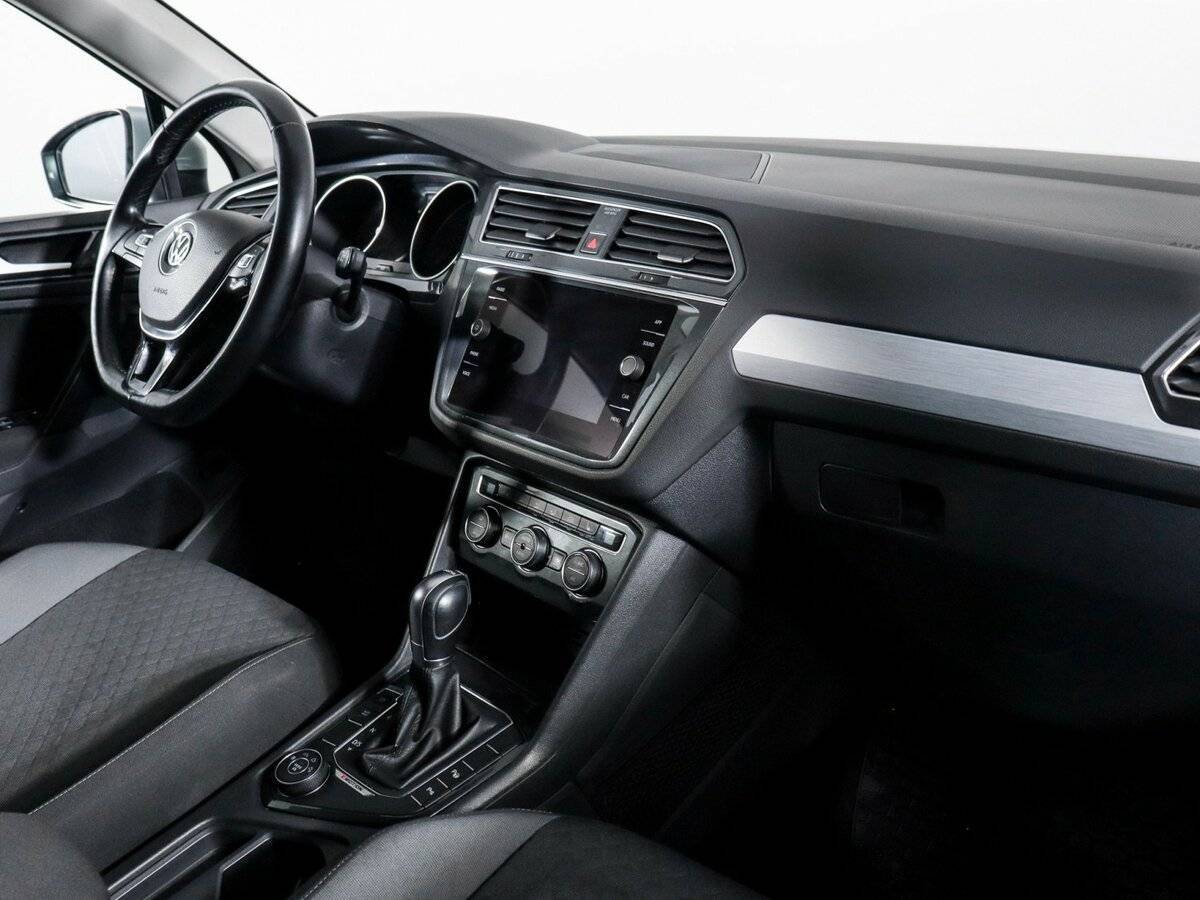 Volkswagen Tiguan, 2017 Фото №6