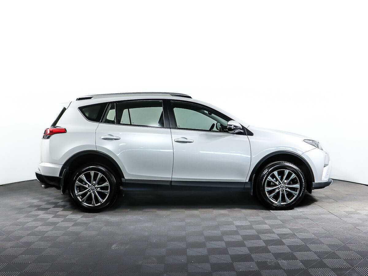 Toyota RAV4, 2018 Фото №3