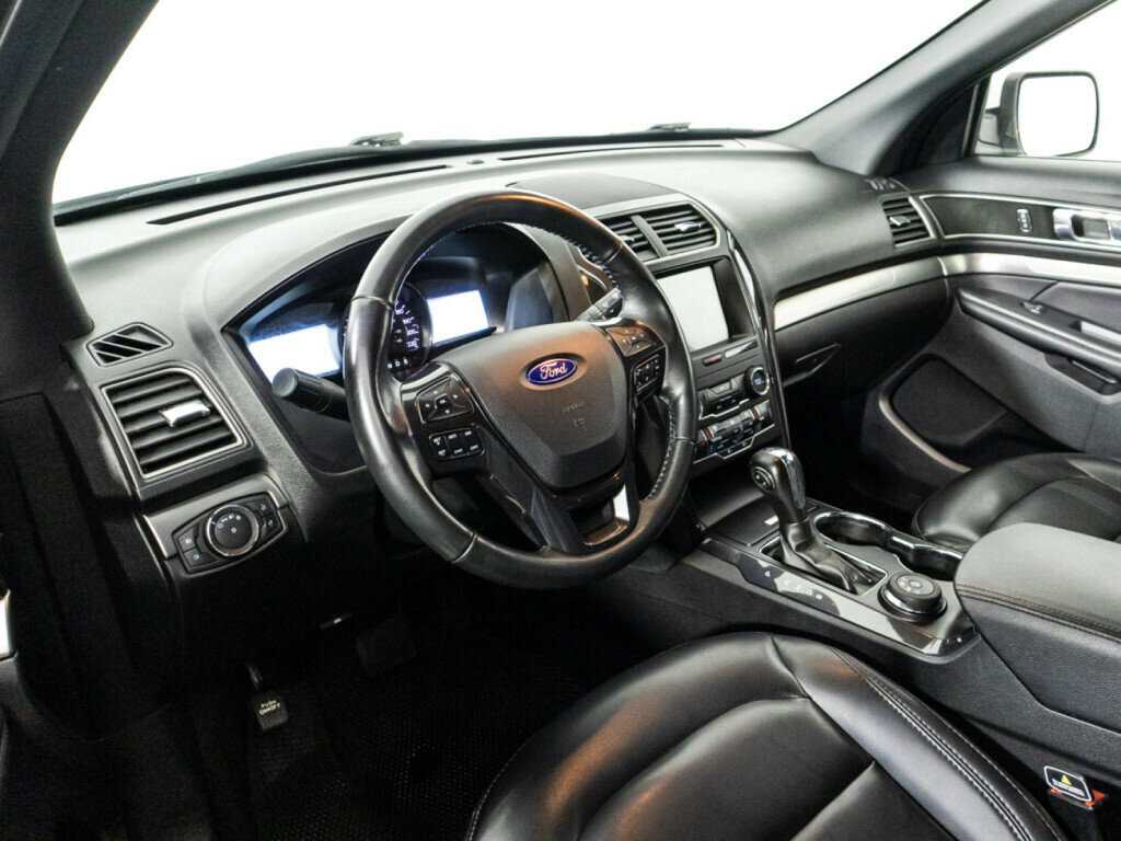 Ford Explorer, 2019 Фото №9
