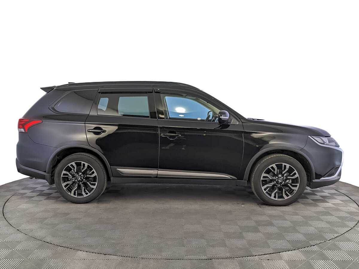 Mitsubishi Outlander, 2022 Фото №4