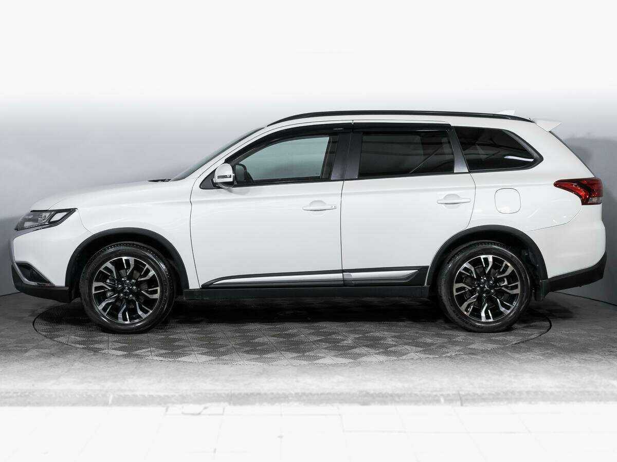 Mitsubishi Outlander, 2021 Фото №8
