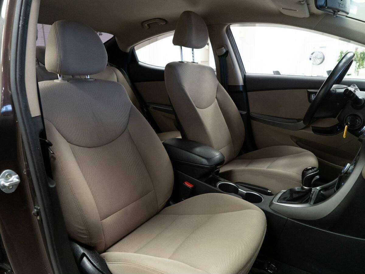 Hyundai Elantra, 2014 Фото №10