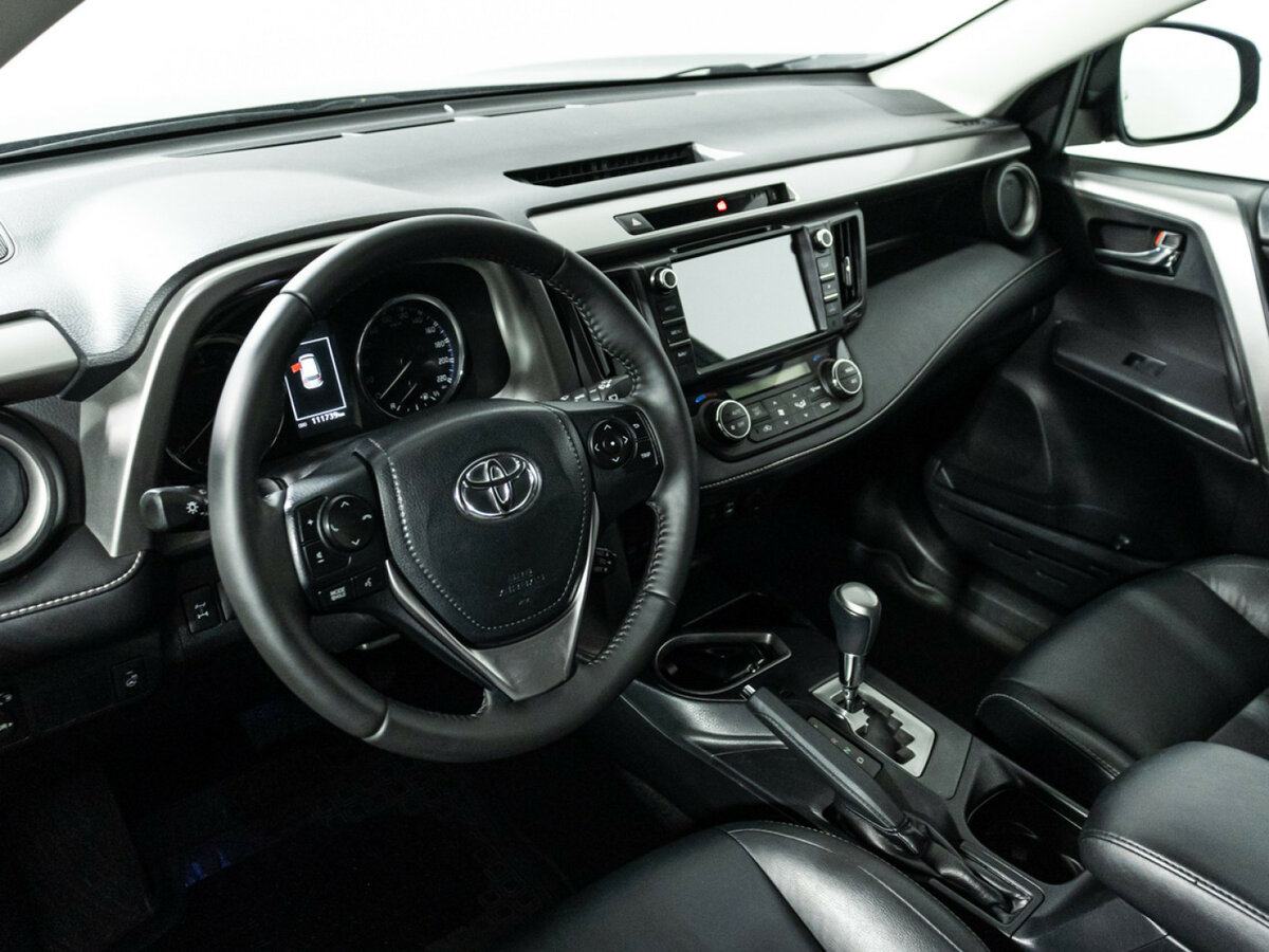Toyota RAV4 IV (XA40) Рестайлинг, 2016 Фото №11