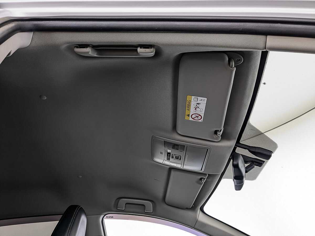 Toyota RAV4, 2018 Фото №21