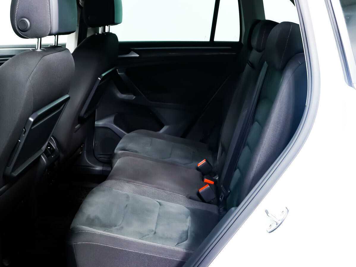 Volkswagen Tiguan, 2019 Фото №11