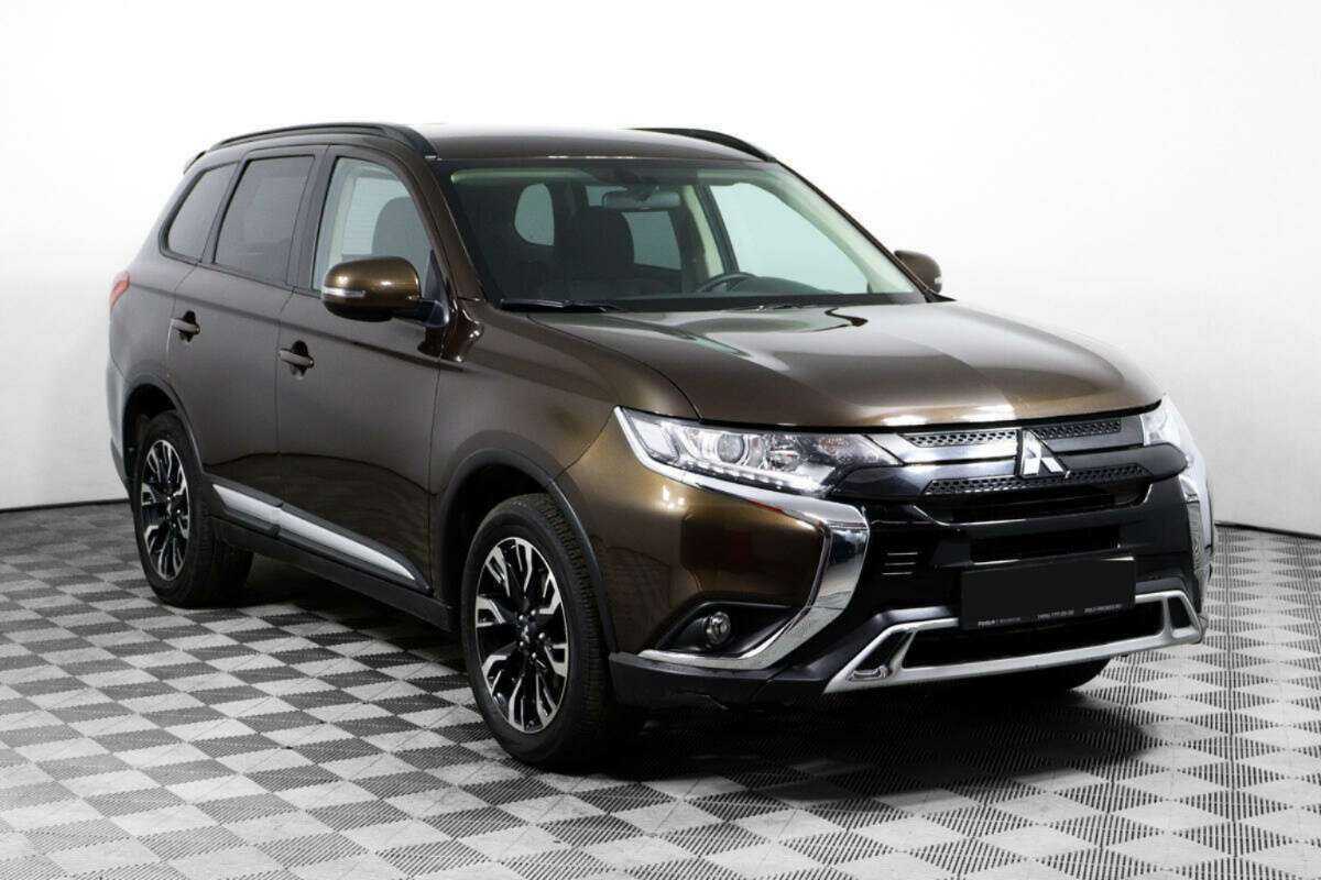 Mitsubishi Outlander, 2022 Фото №3