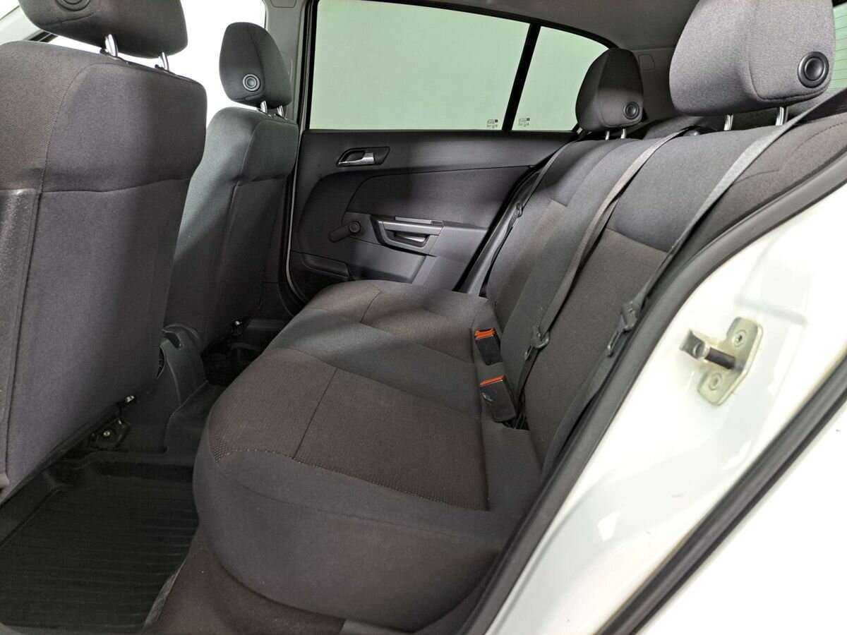 Opel Astra, 2012 Фото №10