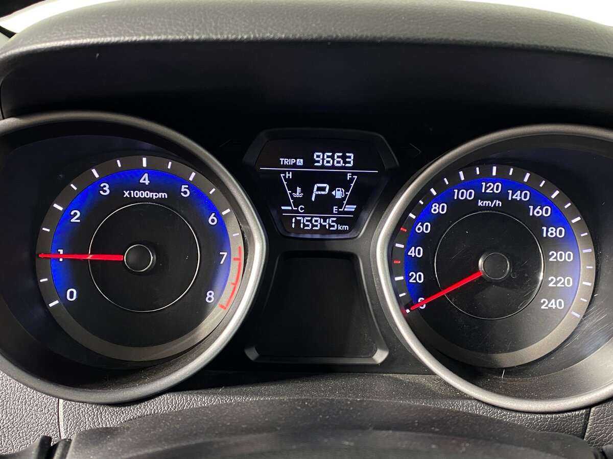 Hyundai Elantra, 2015 Фото №14