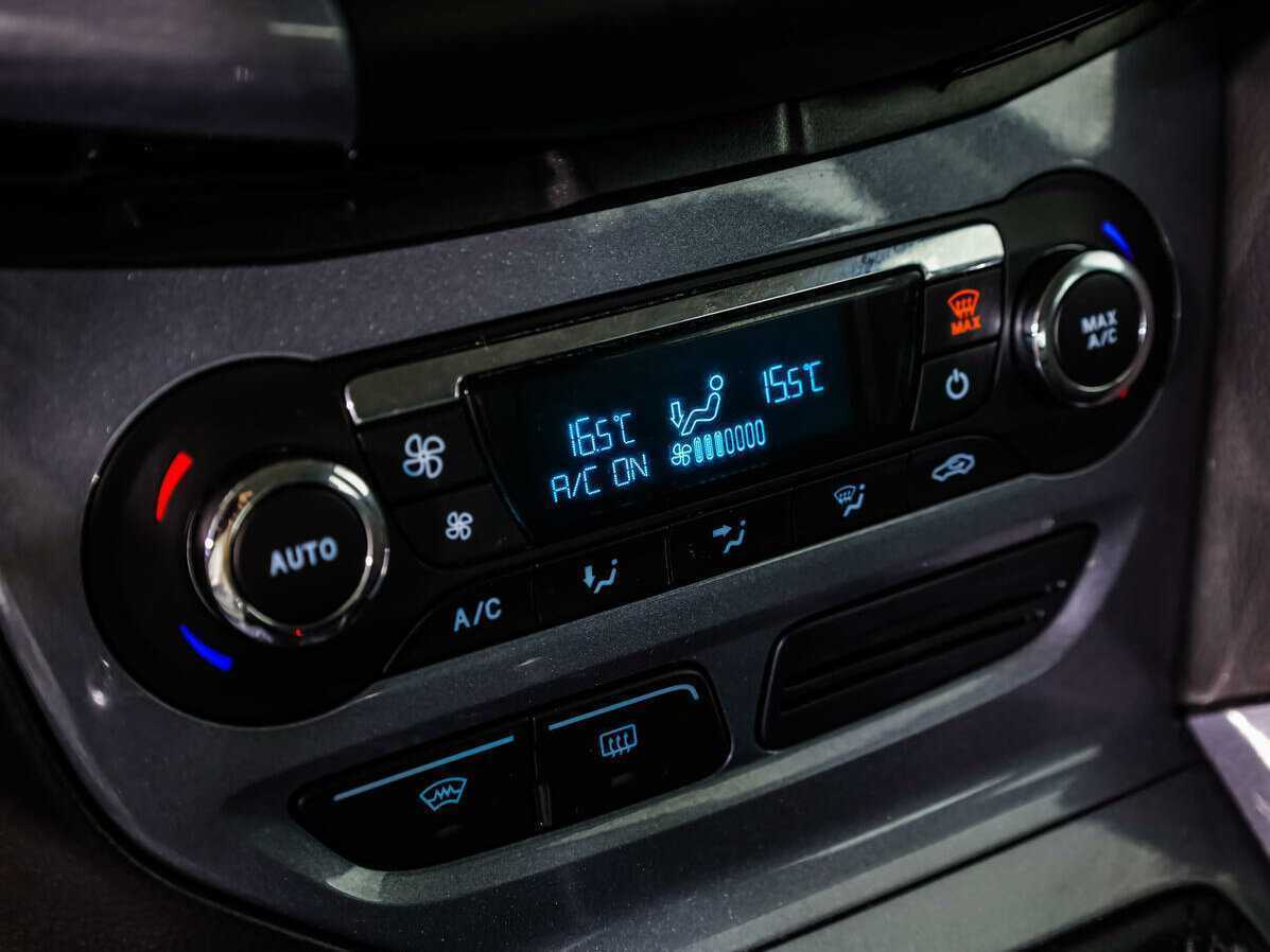 Ford Focus, 2013 Фото №14