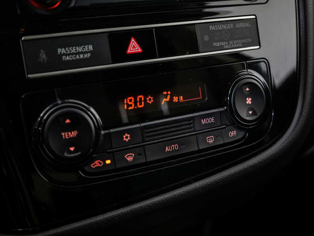 Mitsubishi Outlander, 2019 Фото №13