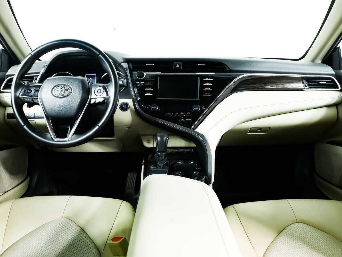 Toyota Camry, 2019 Фото №11