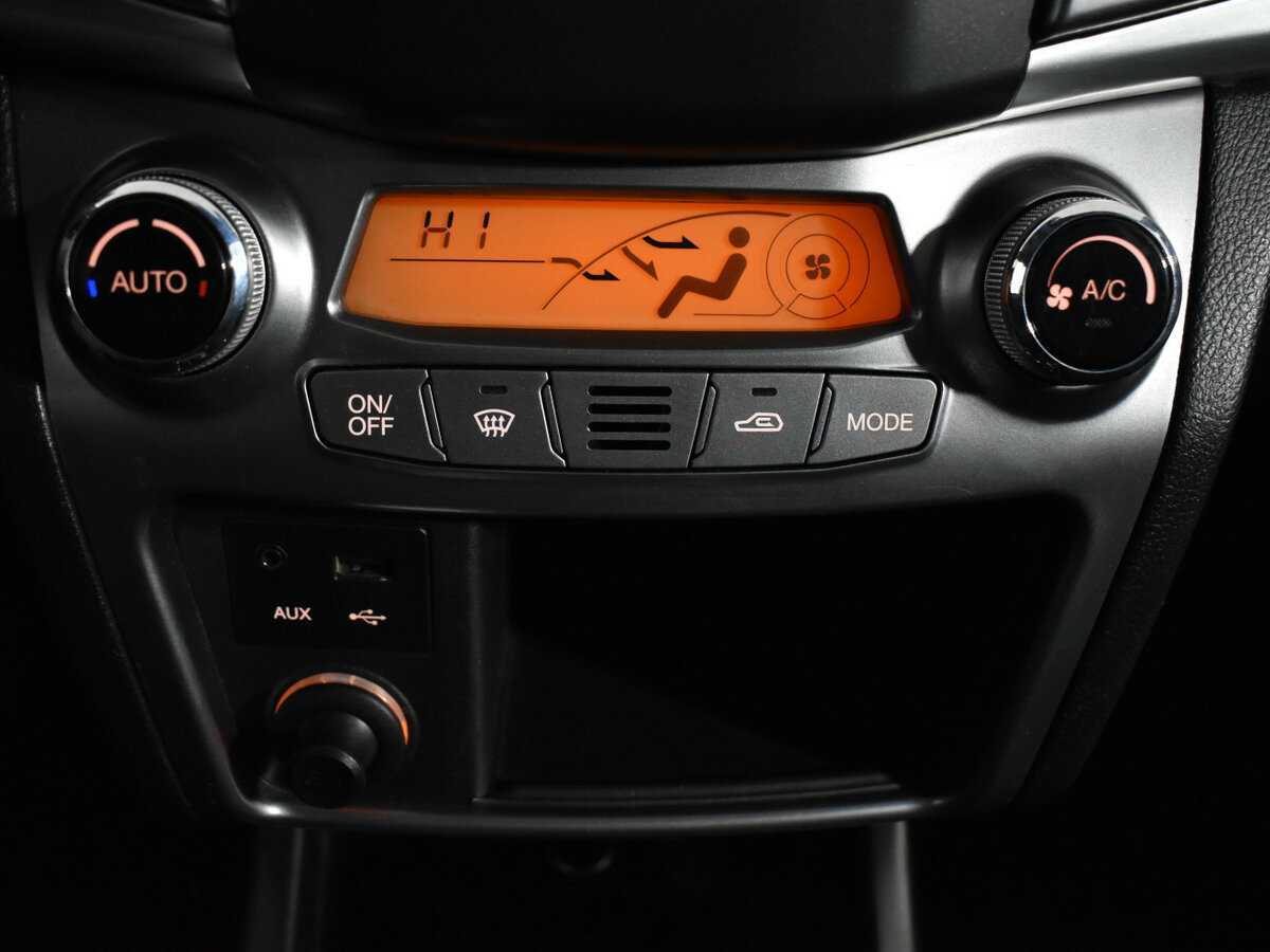 SsangYong Actyon, 2013 Фото №14