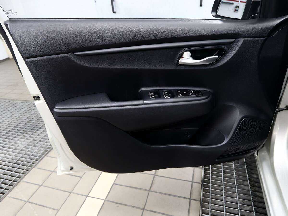 Kia Rio, 2019 Фото №14