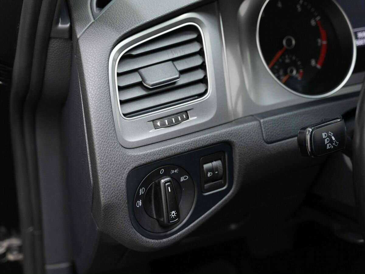 Volkswagen Golf, 2013 Фото №20