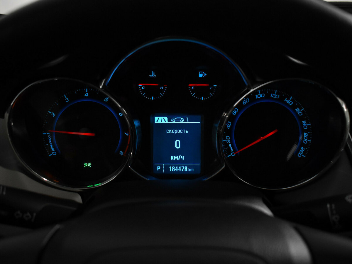 Chevrolet Cruze I Рестайлинг, 2013 Фото №15