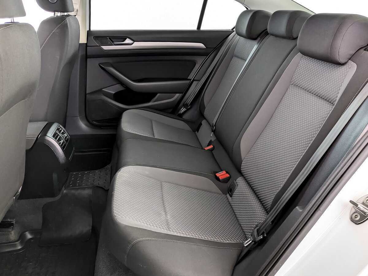 Volkswagen Passat, 2016 Фото №12