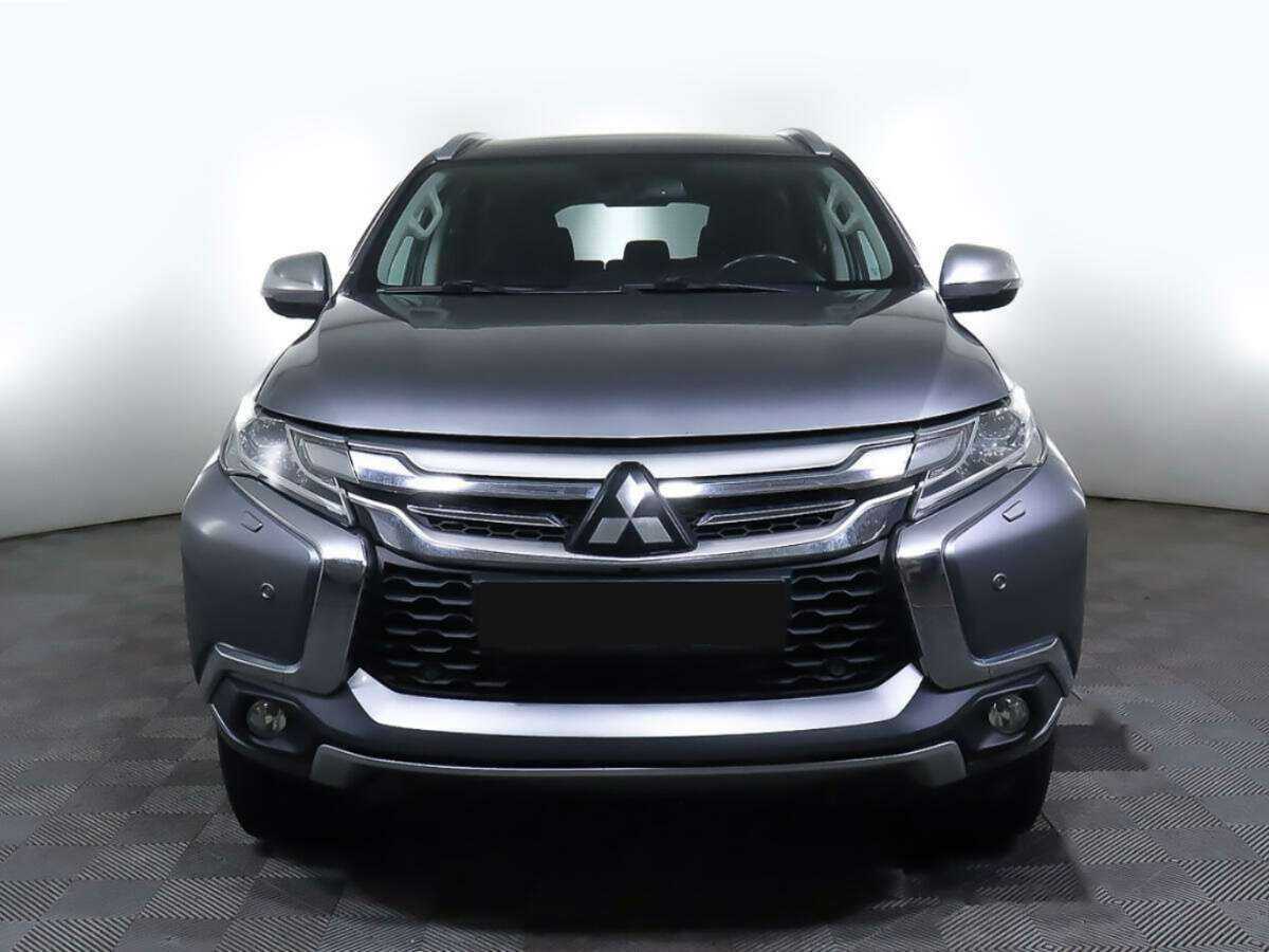 Mitsubishi Pajero Sport, 2017 Фото №1