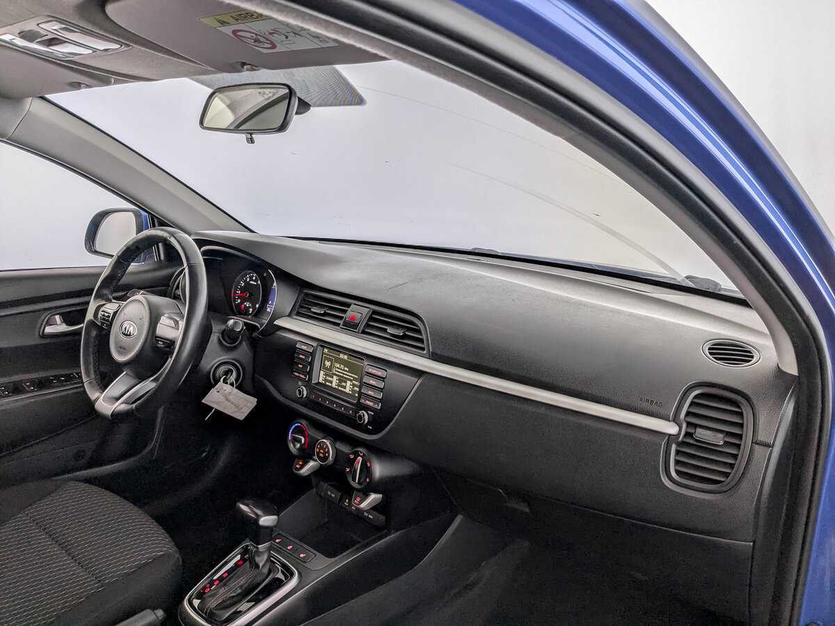 Kia Rio X-Line, 2020 Фото №11
