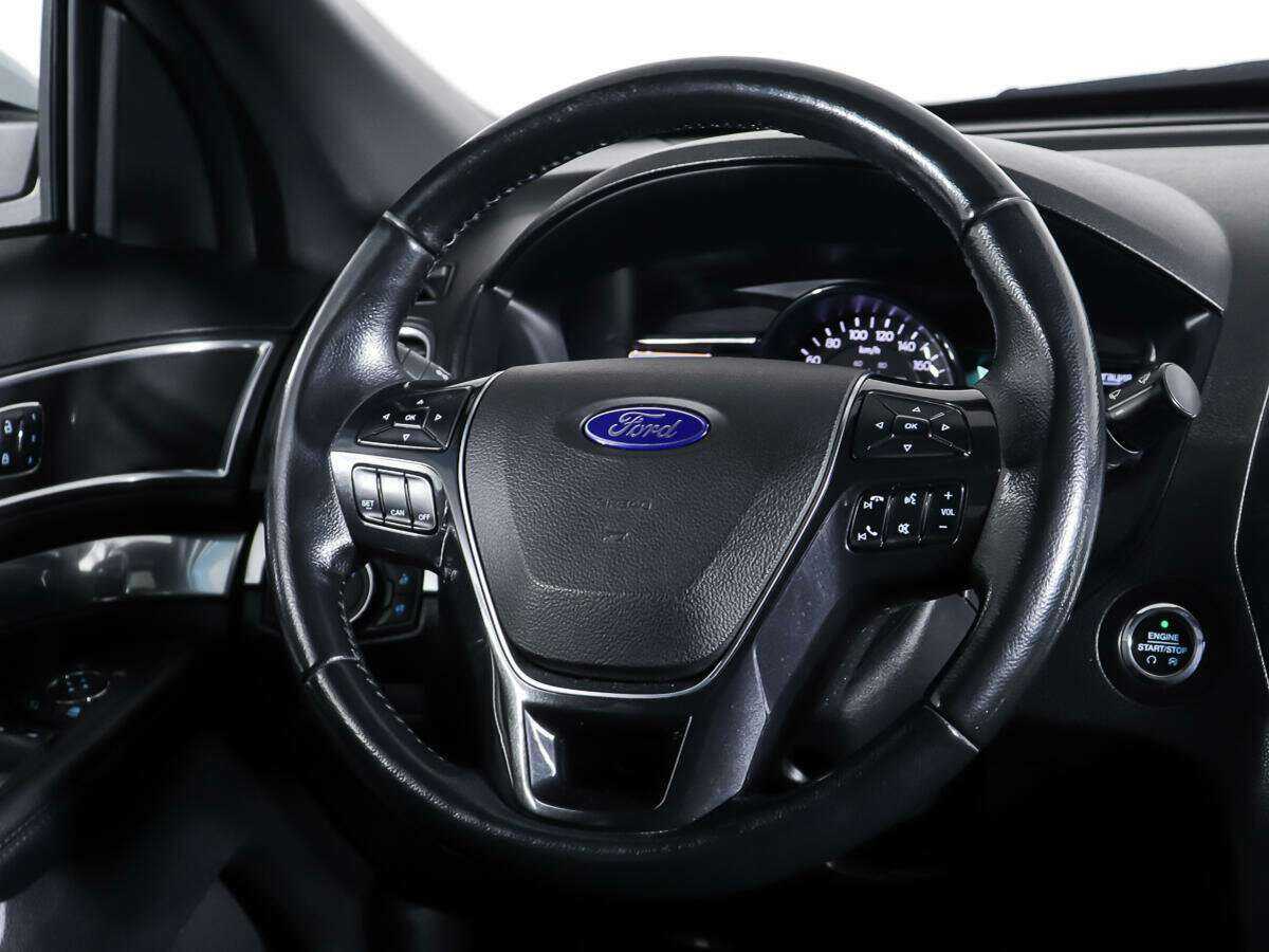 Ford Explorer, 2017 Фото №13