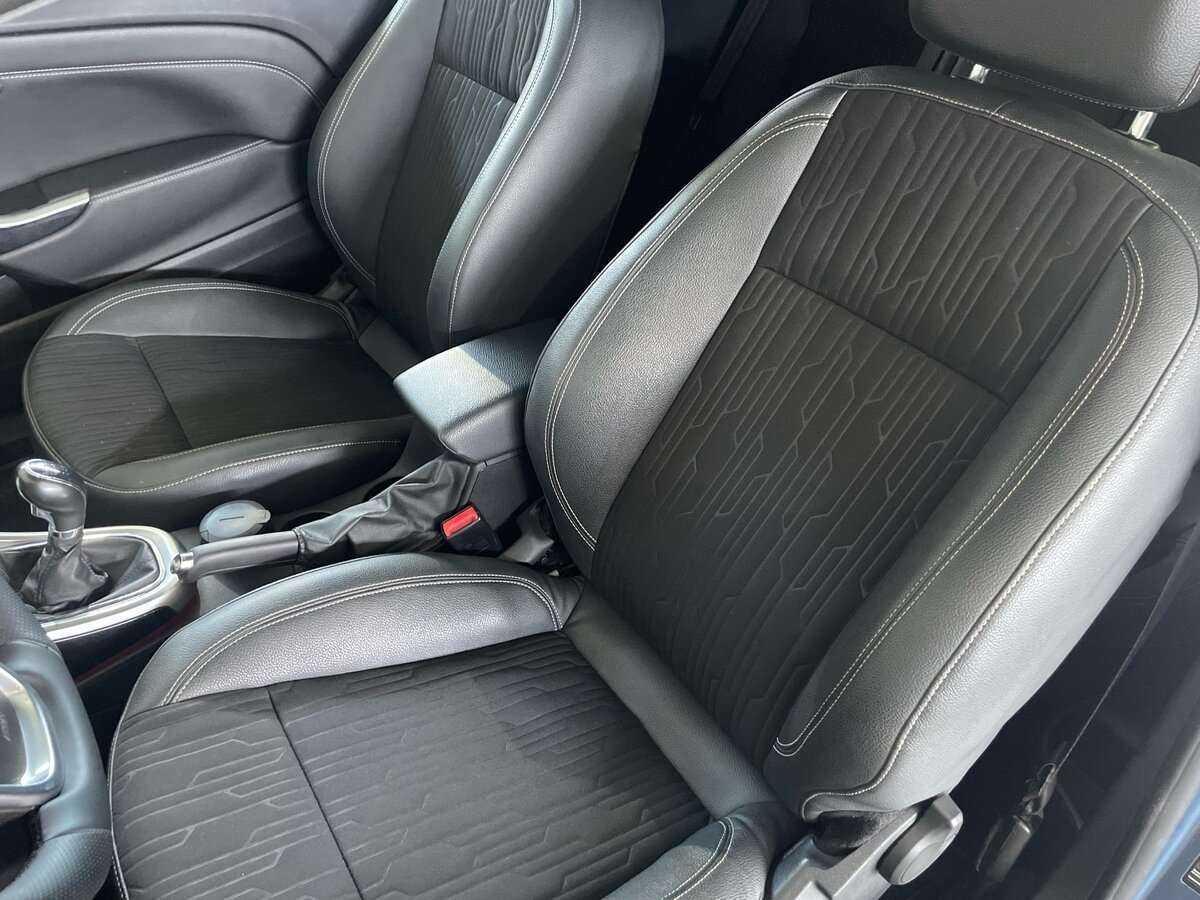 Opel Astra GTC, 2014 Фото №18