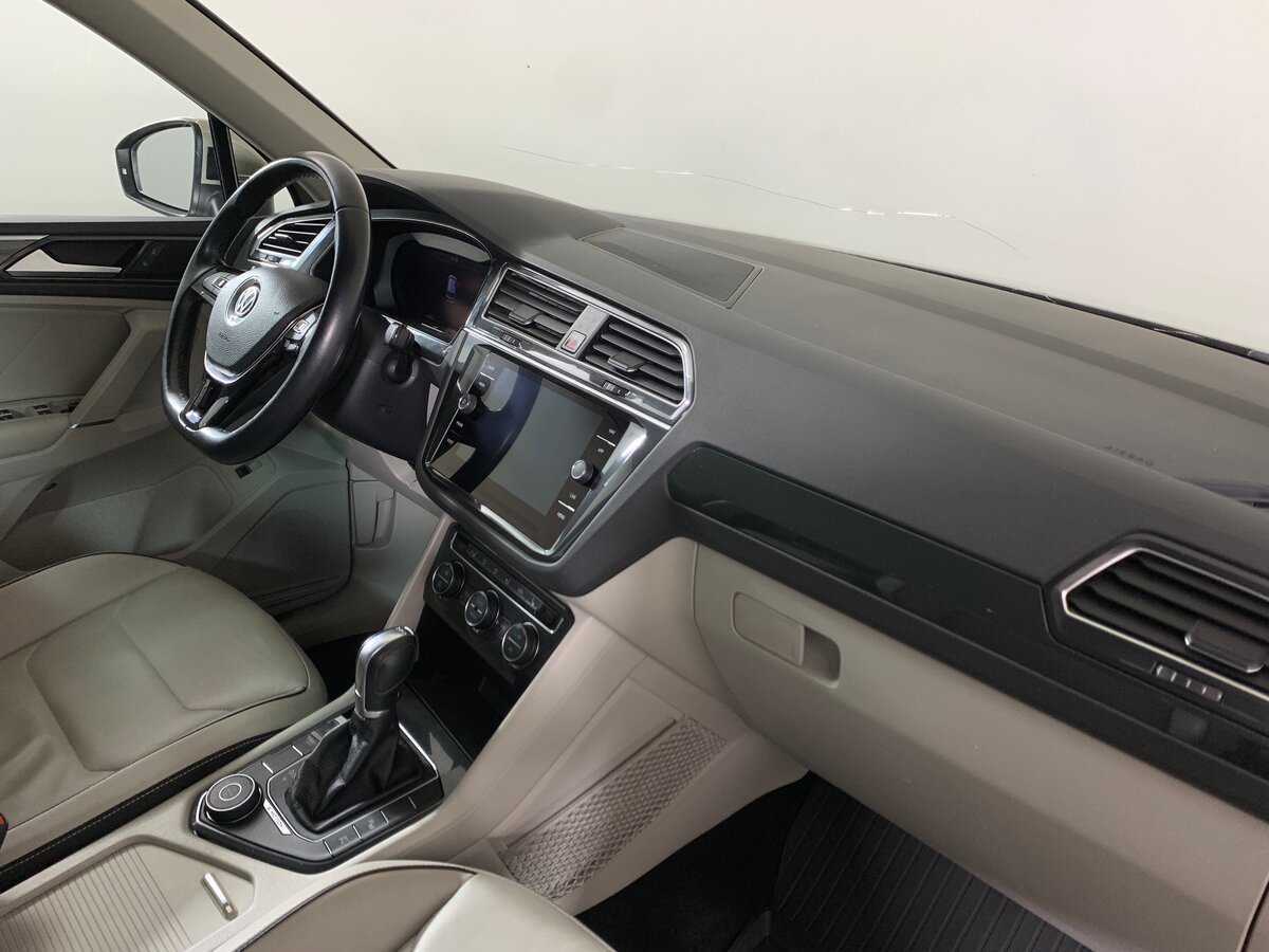 Volkswagen Tiguan, 2017 Фото №14