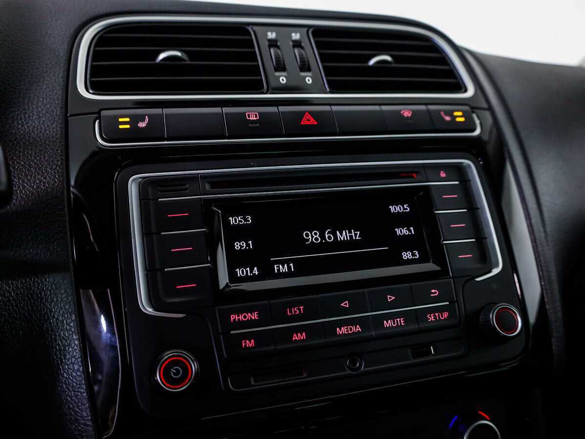 Volkswagen Polo, 2017 Фото №13