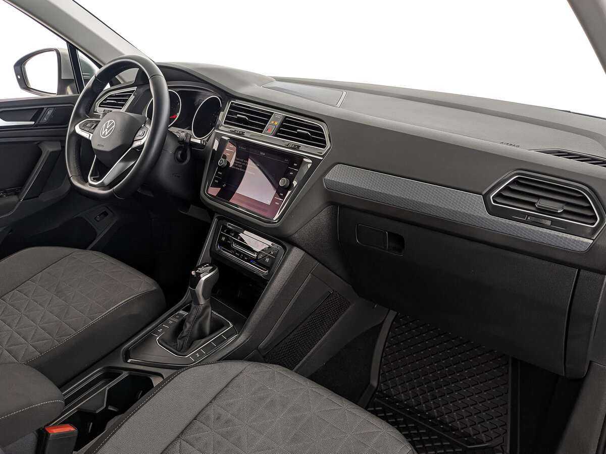 Volkswagen Tiguan, 2021 Фото №13