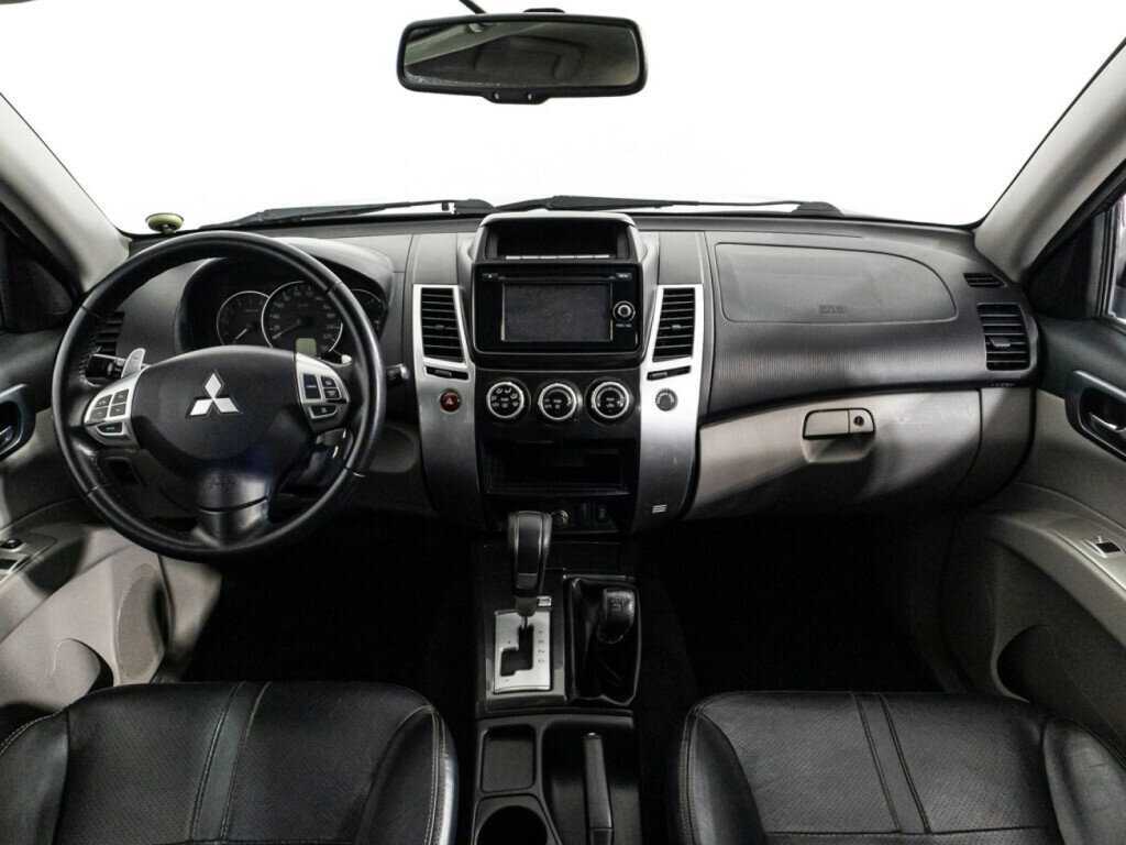 Mitsubishi Pajero Sport, 2014 Фото №13