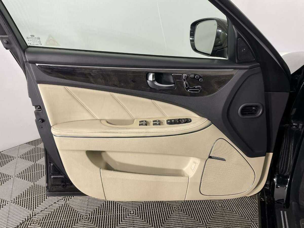 Hyundai Equus, 2013 Фото №8