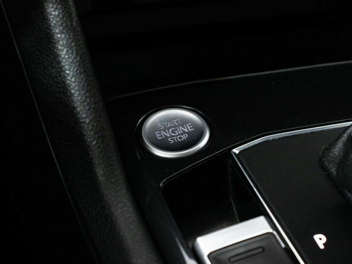 Volkswagen Tiguan, 2020 Фото №17