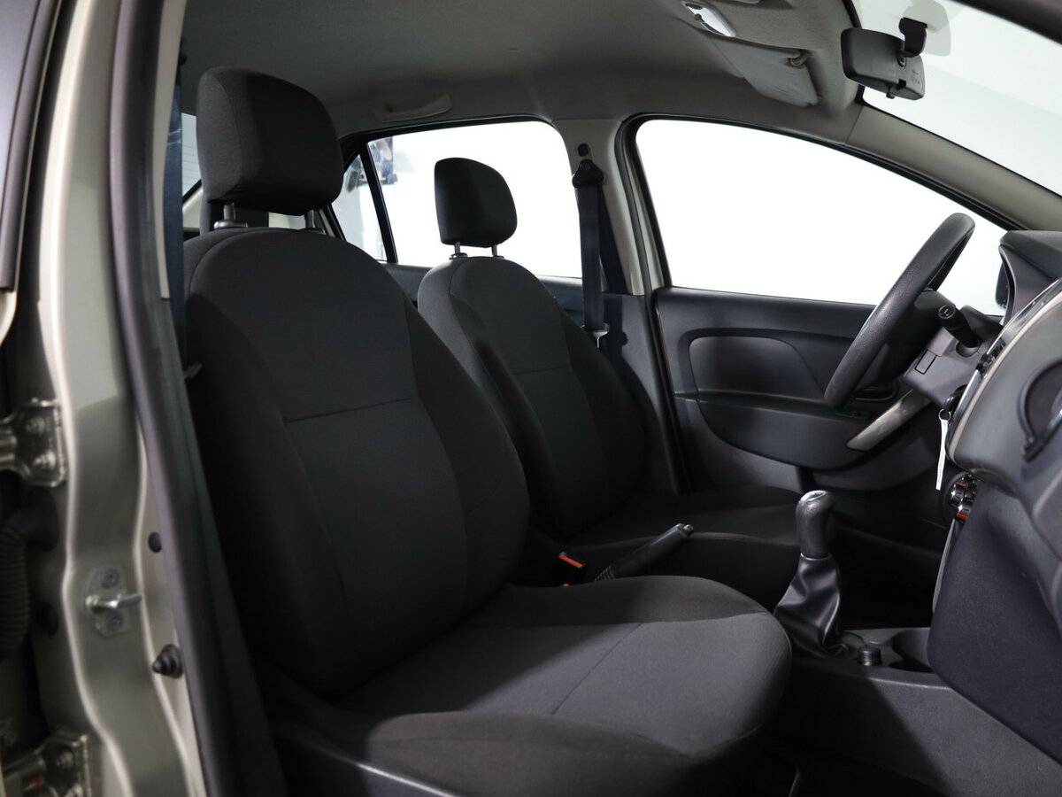 Renault Logan II, 2015 Фото №12