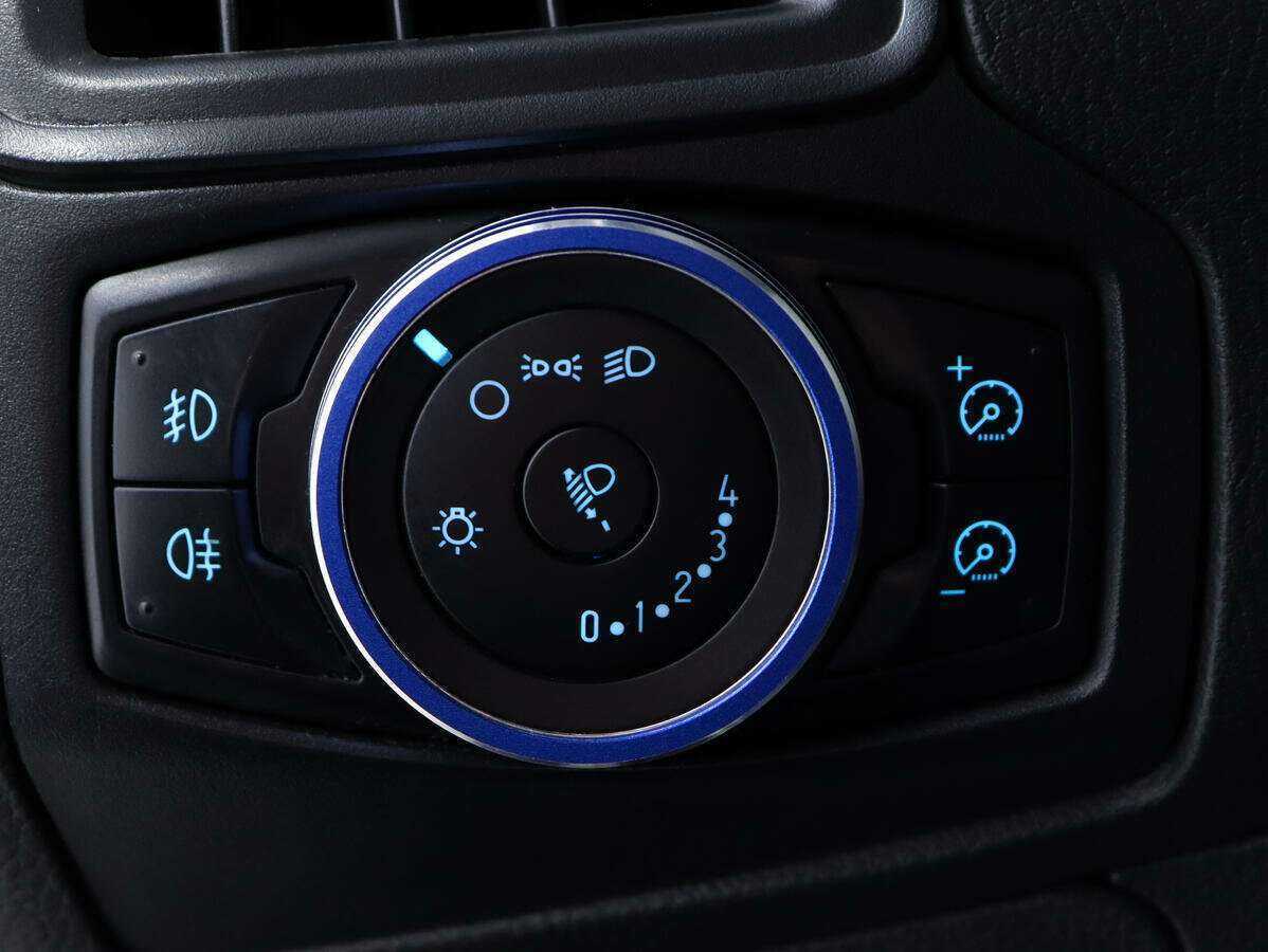 Ford Focus, 2012 Фото №15