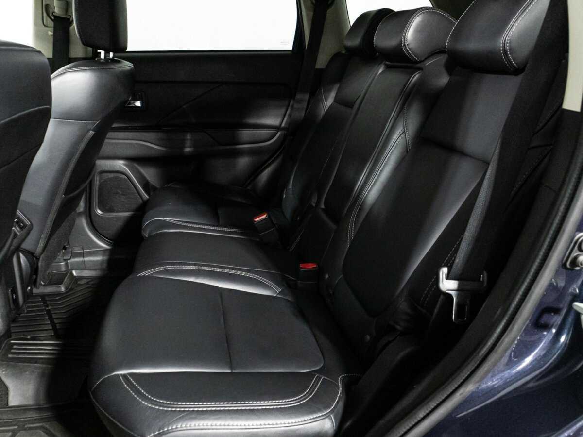 Mitsubishi Outlander, 2020 Фото №10