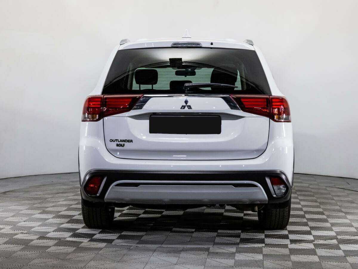 Mitsubishi Outlander, 2021 Фото №6