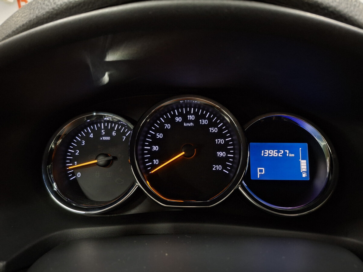 Renault Logan II, 2015 Фото №13