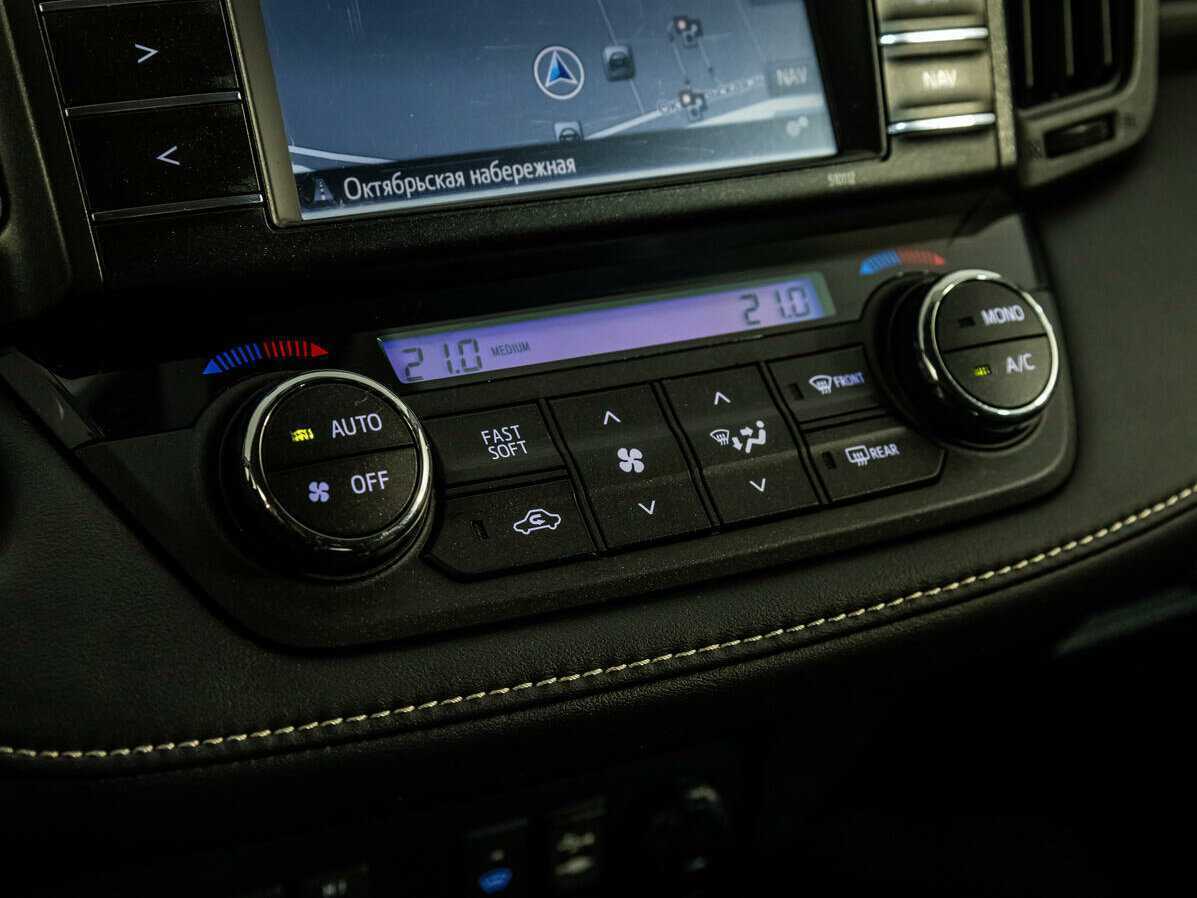 Toyota RAV4, 2015 Фото №20