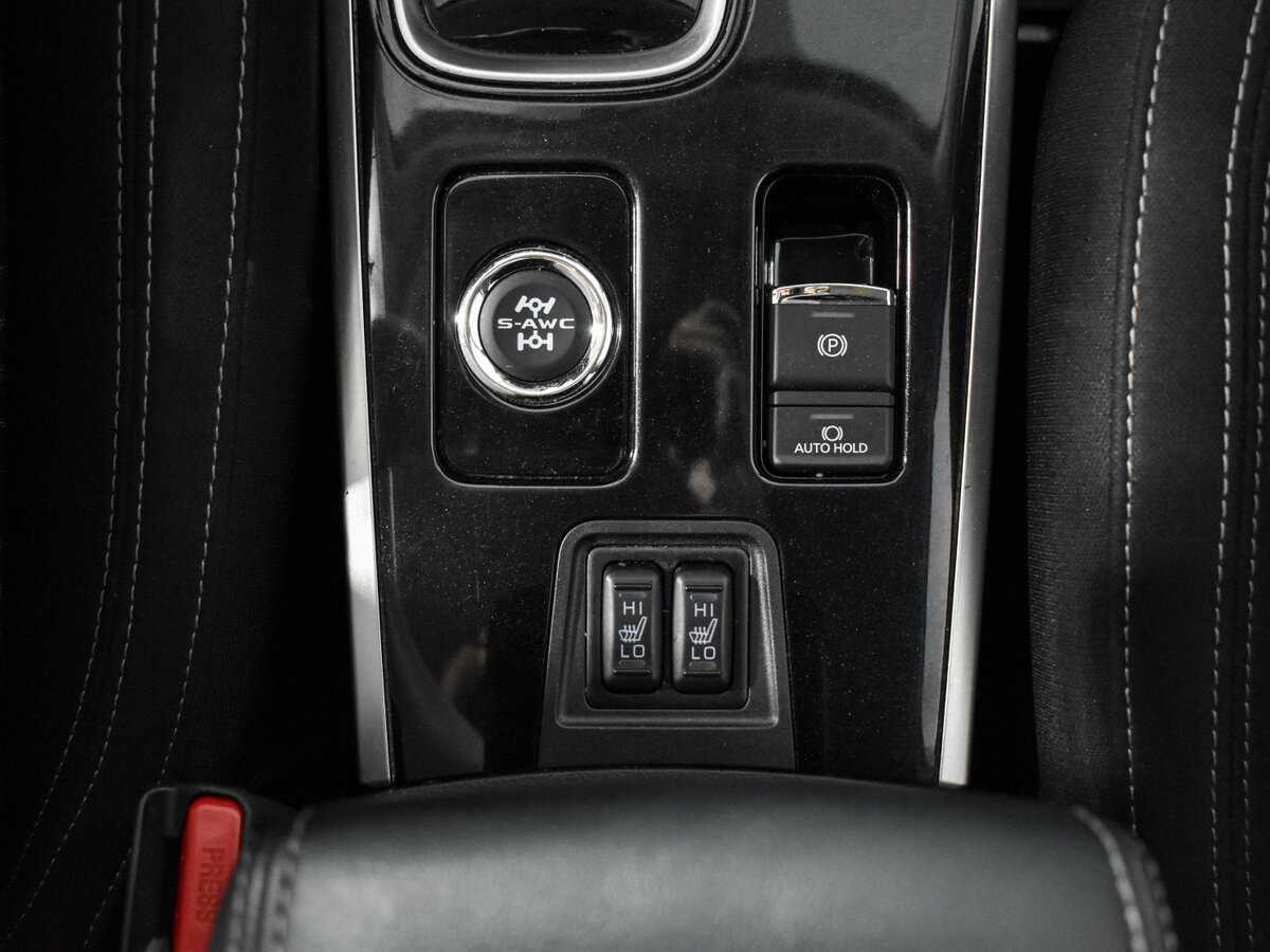 Mitsubishi Outlander, 2021 Фото №9