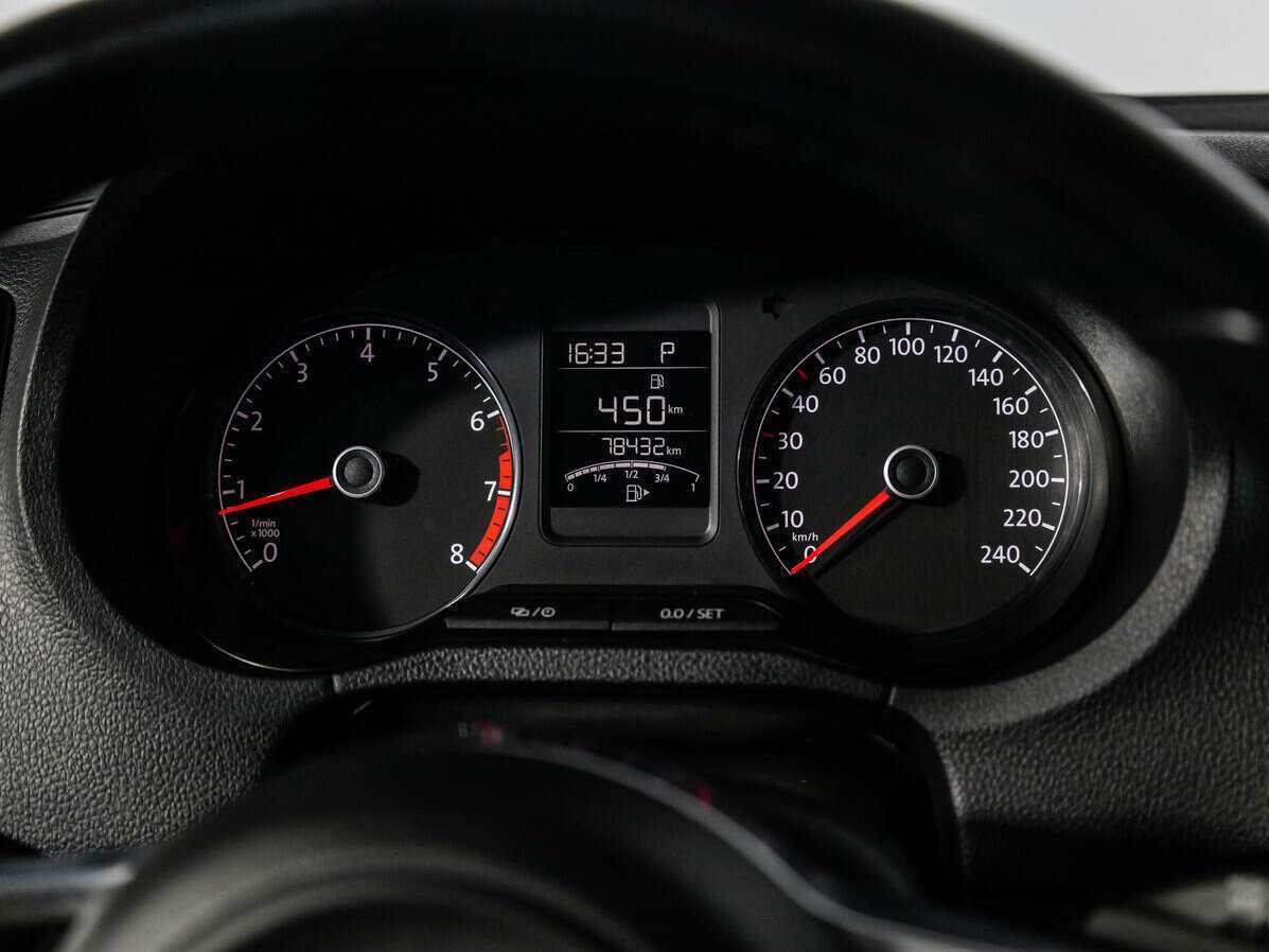 Volkswagen Polo, 2018 Фото №11