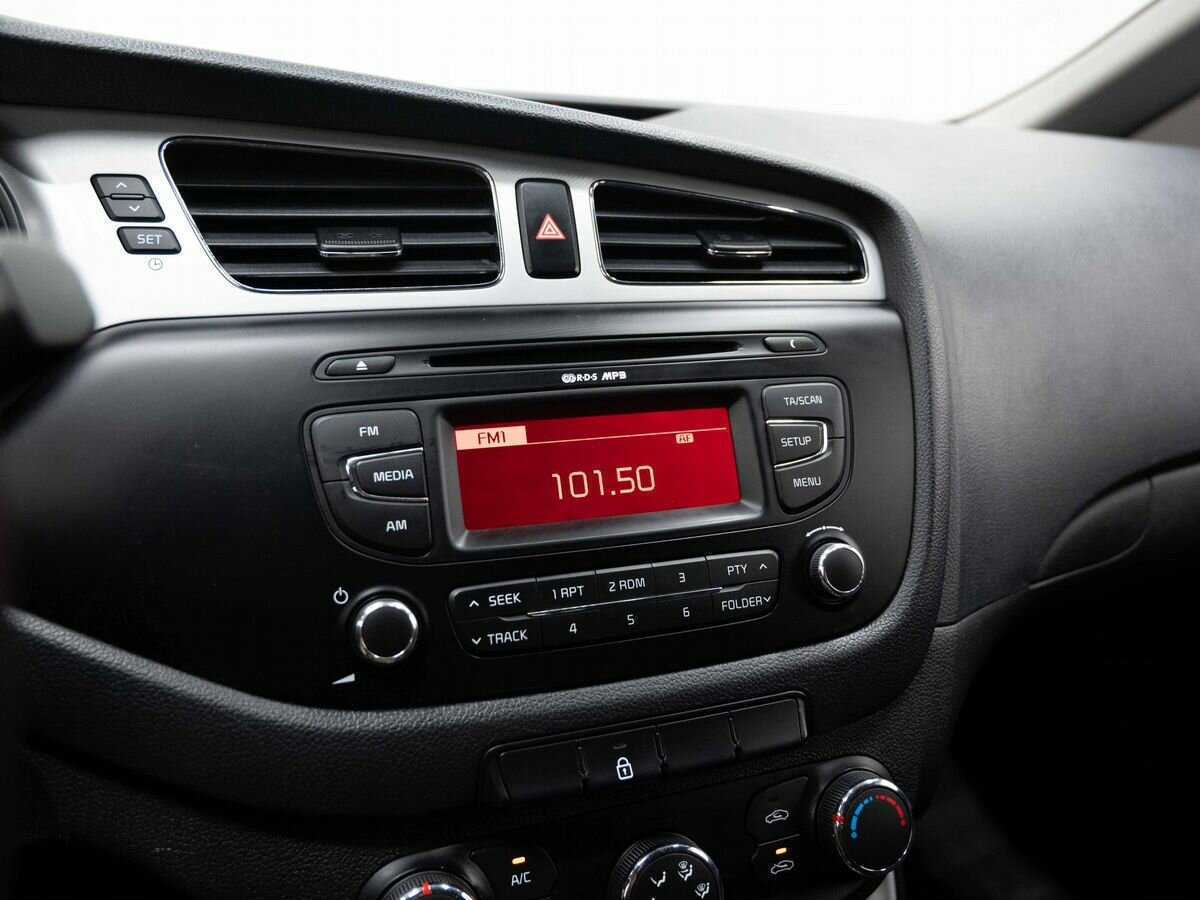 Kia Ceed, 2013 Фото №19