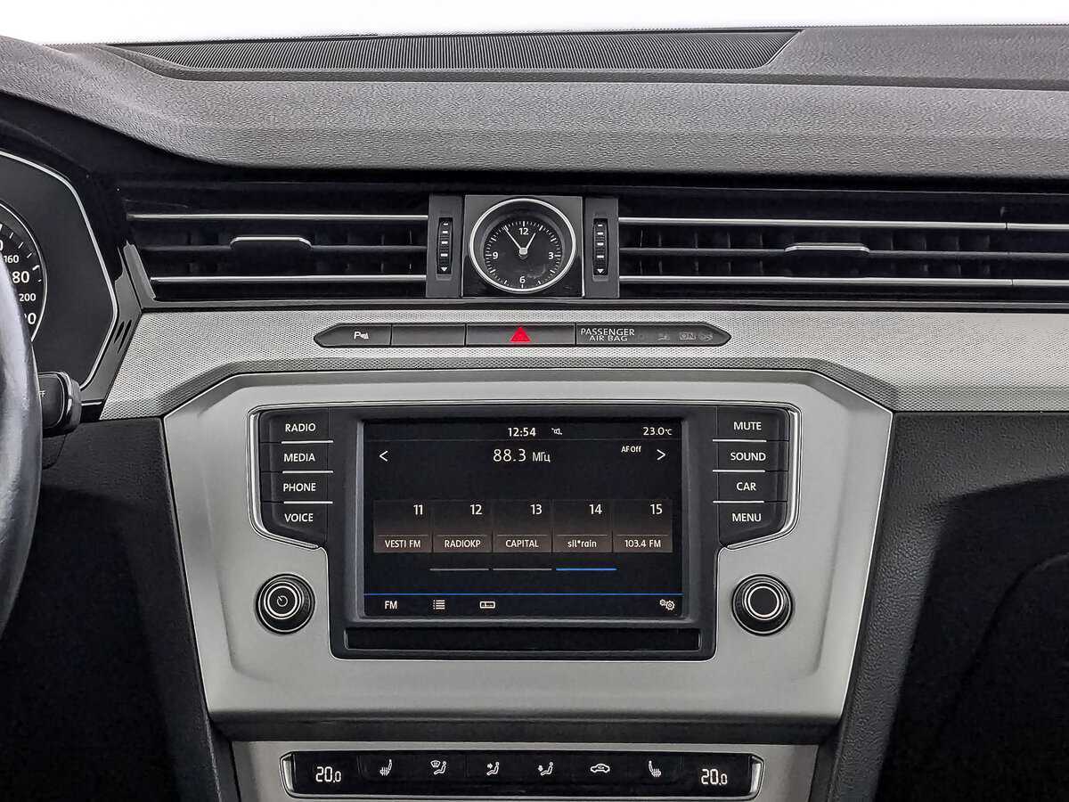 Volkswagen Passat, 2016 Фото №15