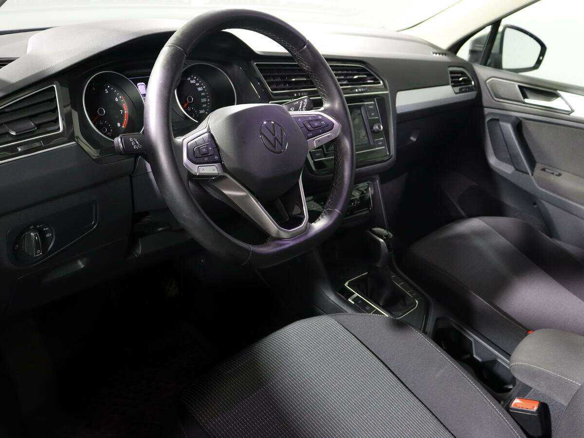 Volkswagen Tiguan, 2021 Фото №13