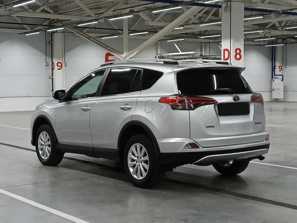 Toyota RAV4, 2019 Фото №7