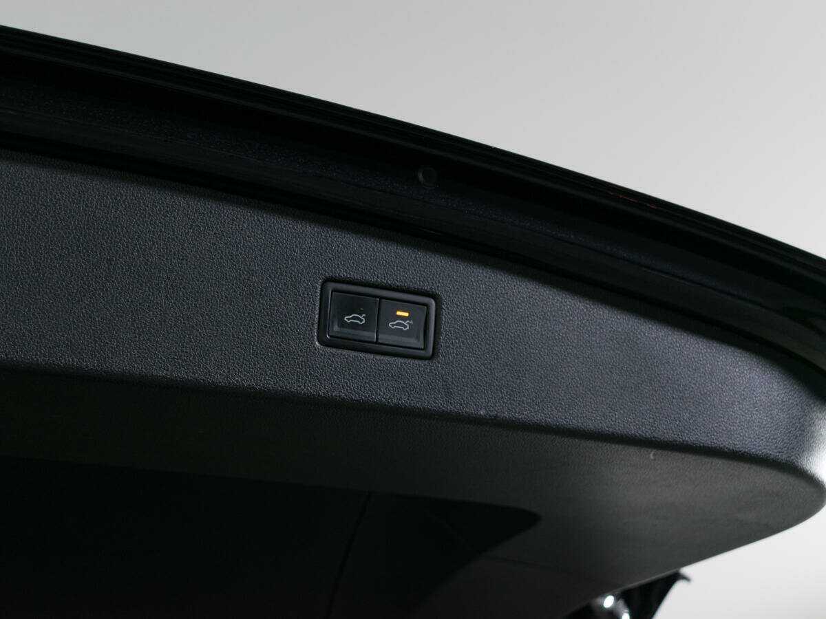 Volkswagen Tiguan, 2020 Фото №8