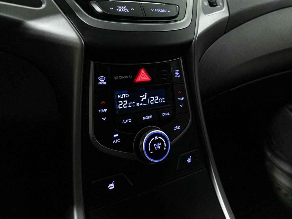 Hyundai Elantra, 2015 Фото №16