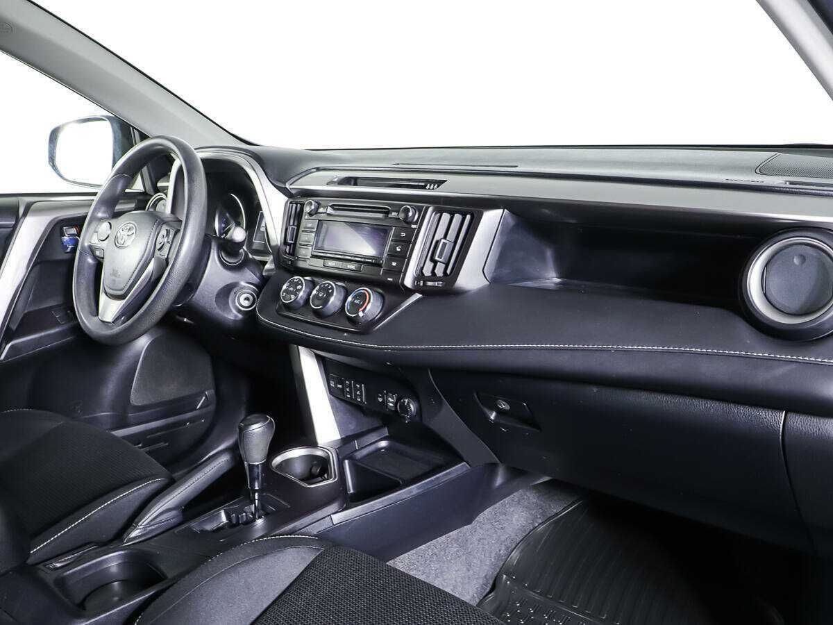 Toyota RAV4, 2016 Фото №9