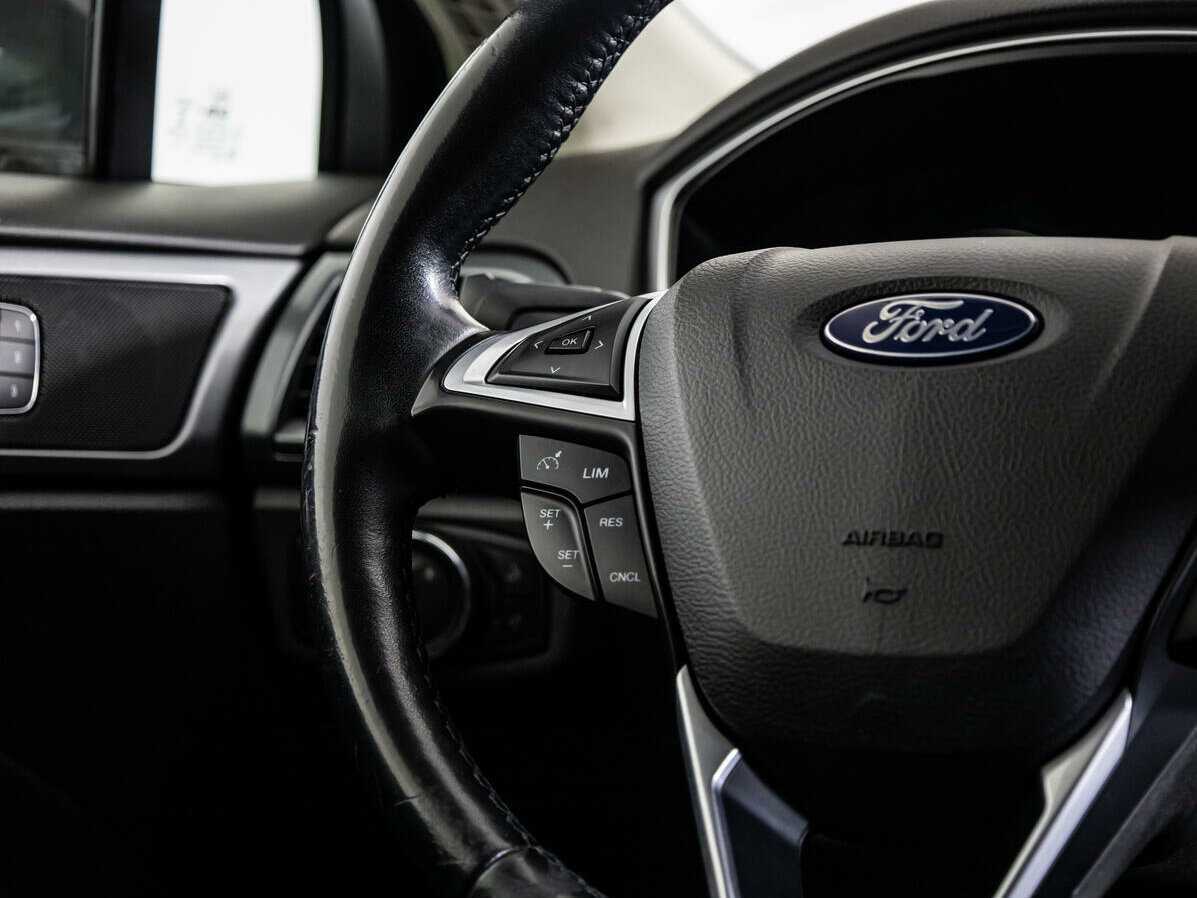 Ford Mondeo, 2018 Фото №14