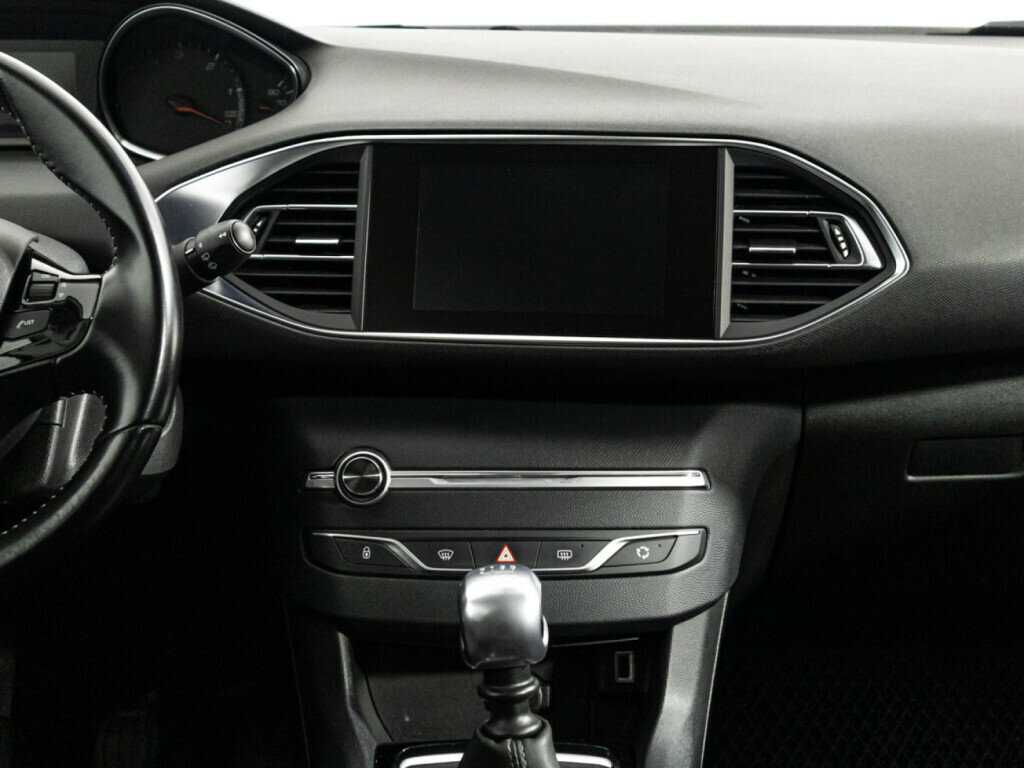 Peugeot 308, 2018 Фото №14